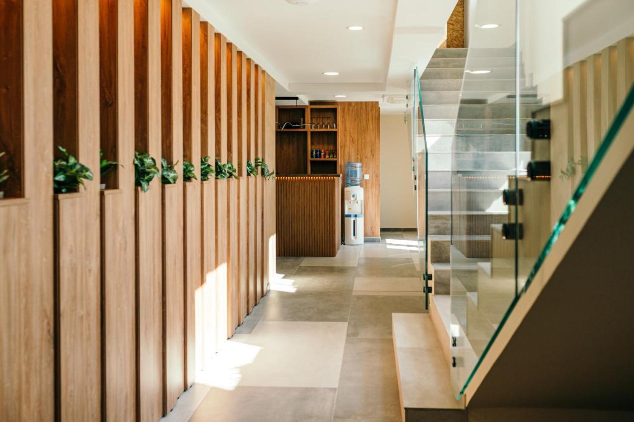 Hotel Rk Ghimbav Екстериор снимка